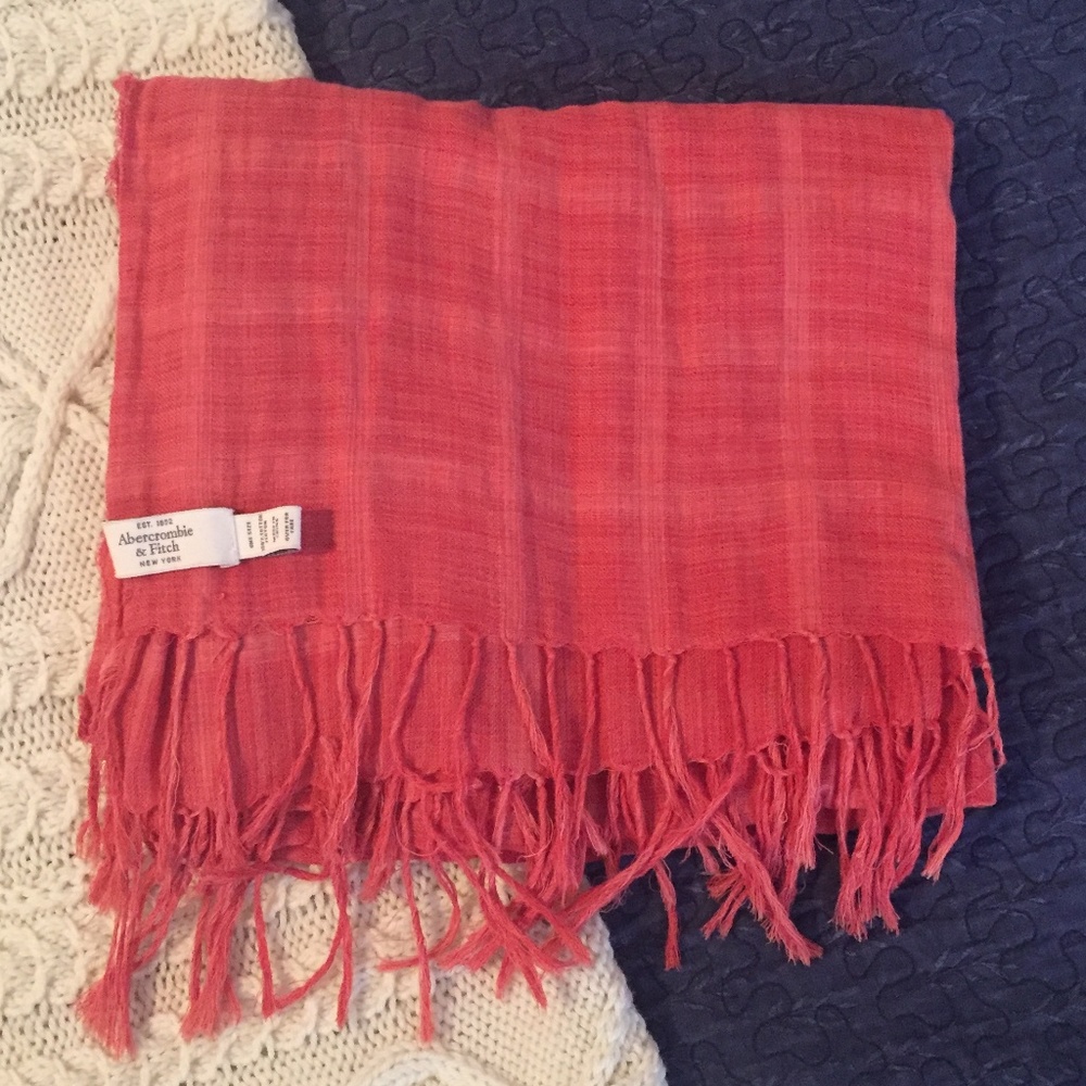 S O L D ! Coral Cotton Abercrombie & Fitch Scarf